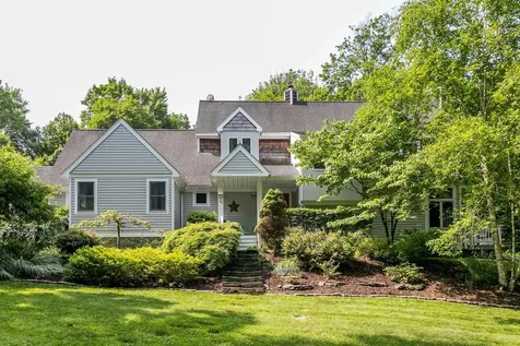 94 Old Albany Post Road Rhinebeck NY 12572