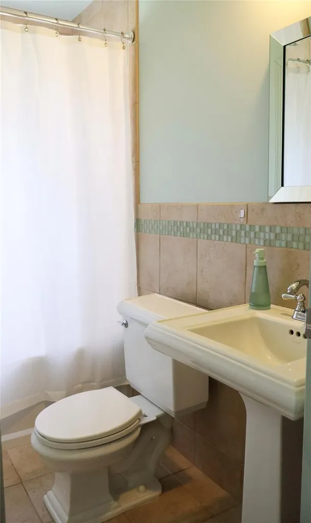 594 Central Avenue Massapequa NY 11758
