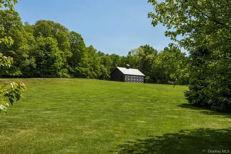 147 Moadock Road Millerton NY 12546