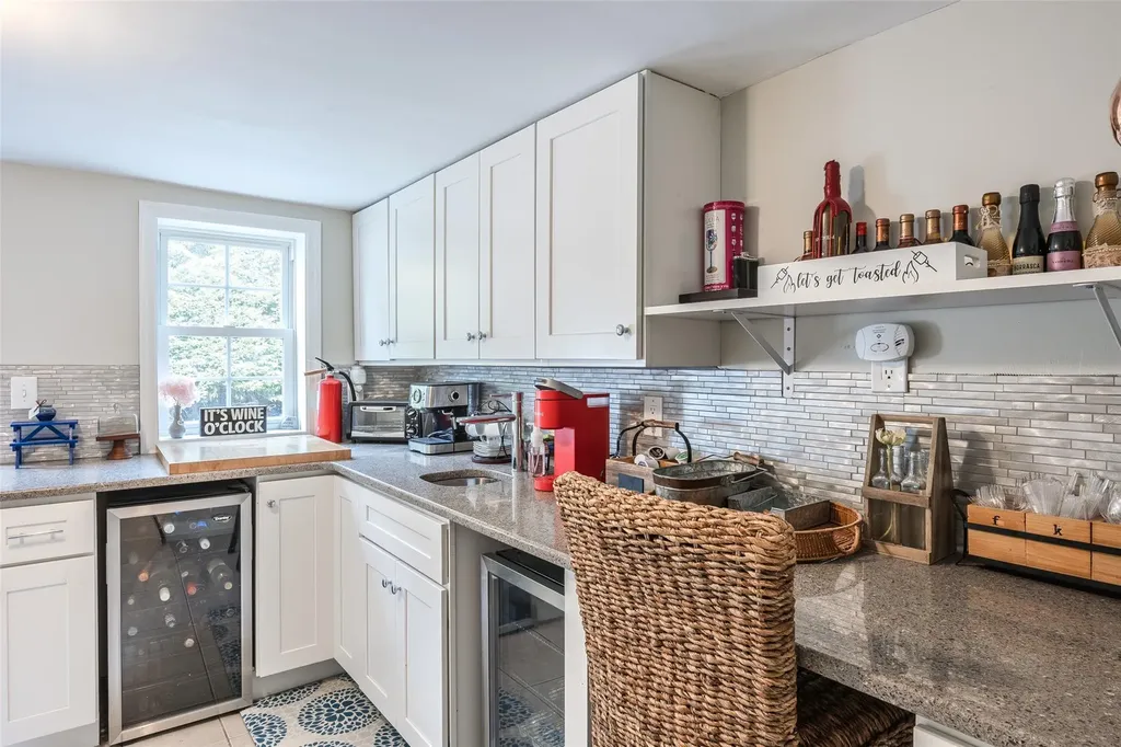 82 Algonquin Avenue Massapequa NY 11758
