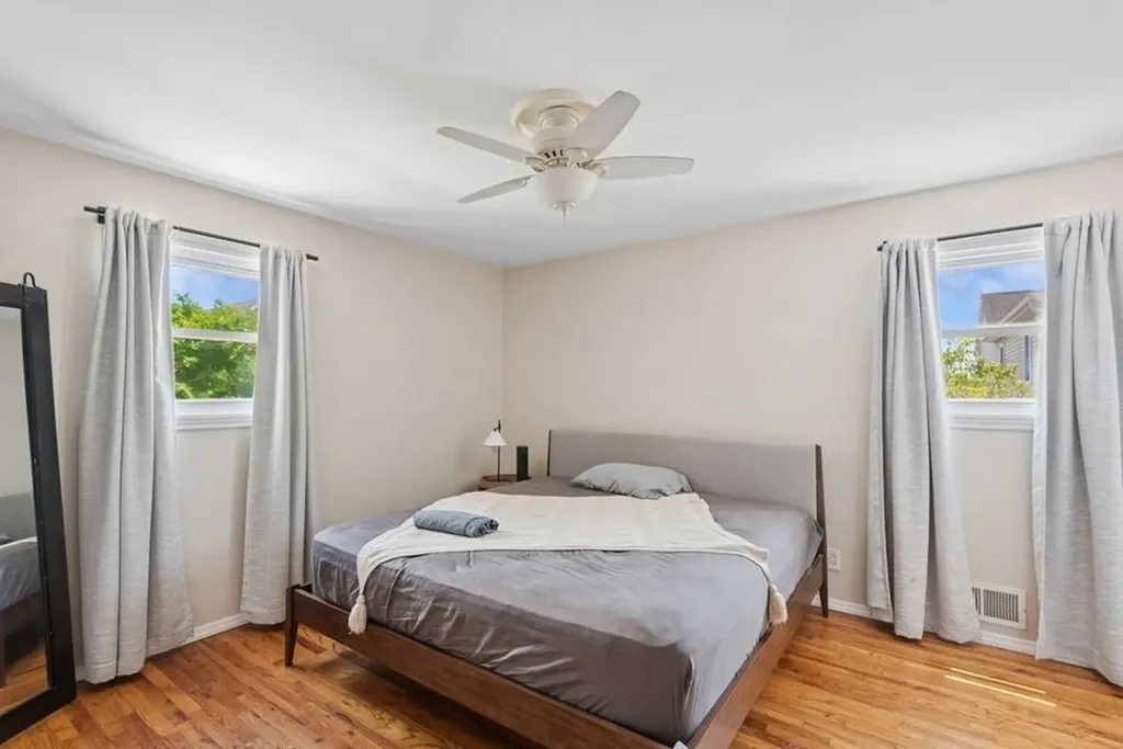 142 Coolidge Avenue Amity Harbor NY 11701