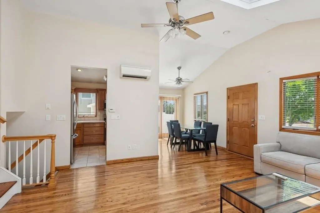 142 Coolidge Avenue Amity Harbor NY 11701