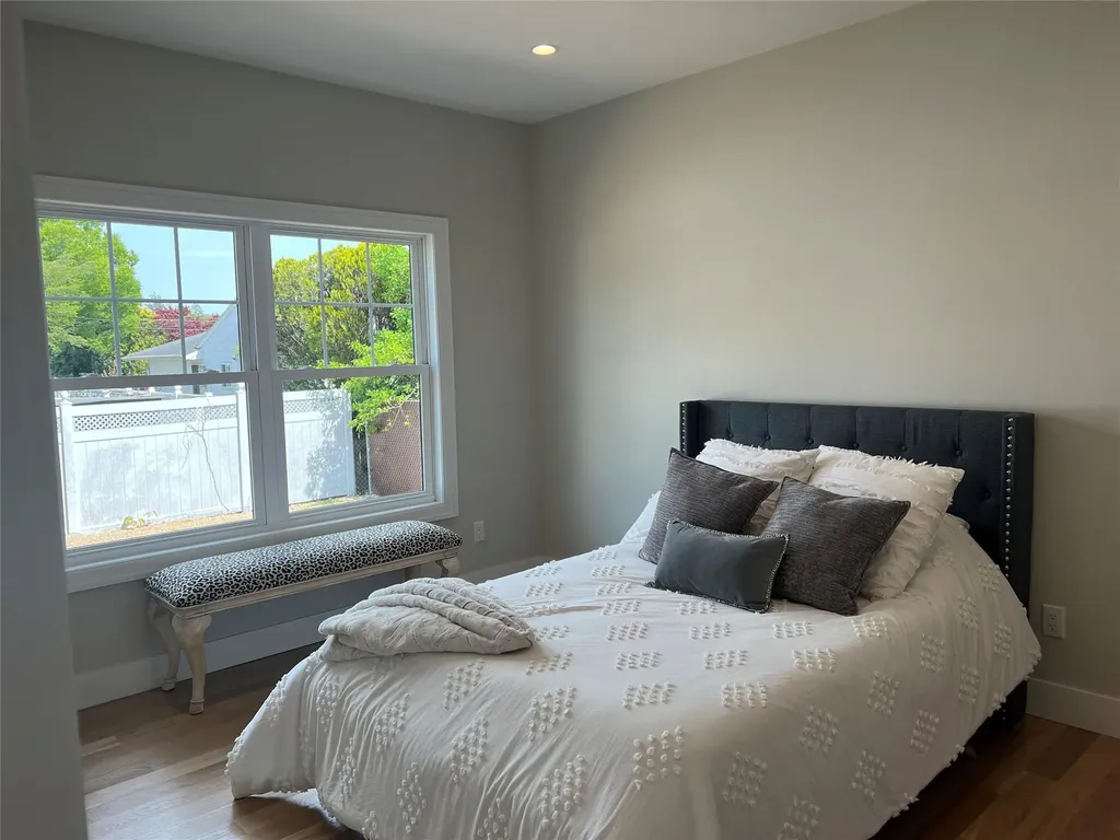 10 19th Street Jericho NY 11753