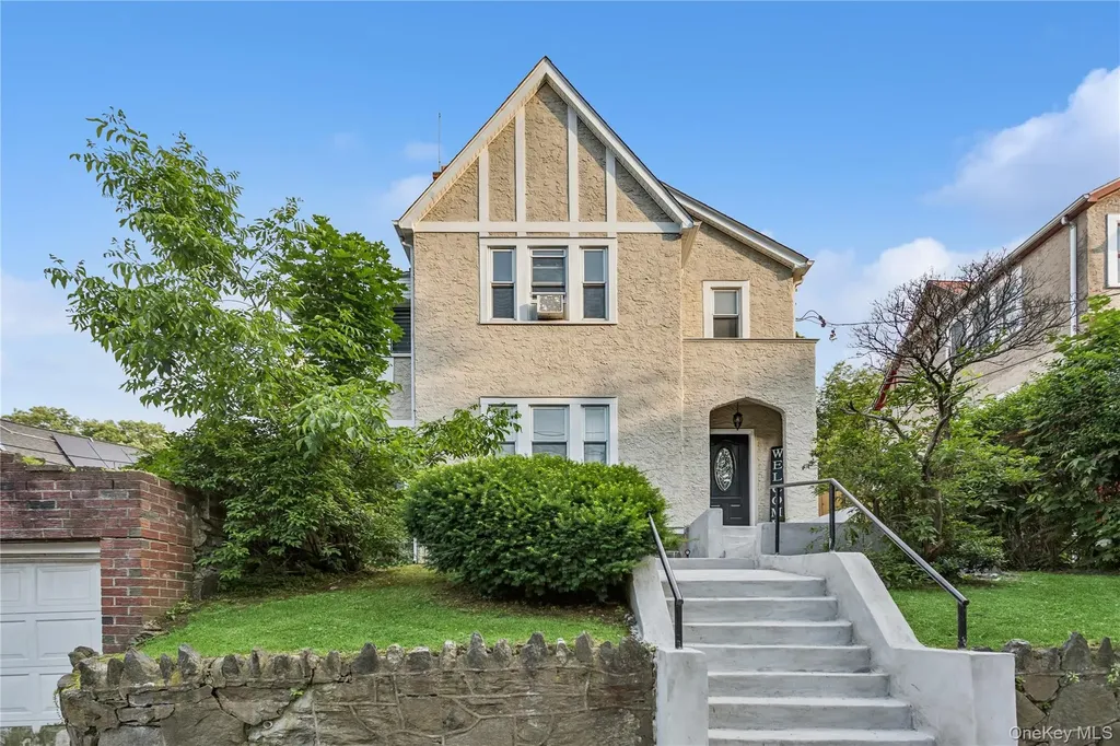 222 E 4th Street Mount Vernon NY 10553