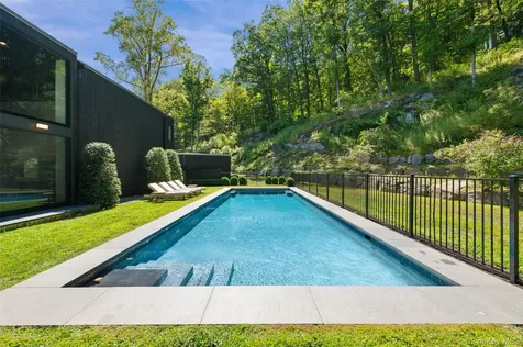 147 Mianus River Road Bedford NY 10506