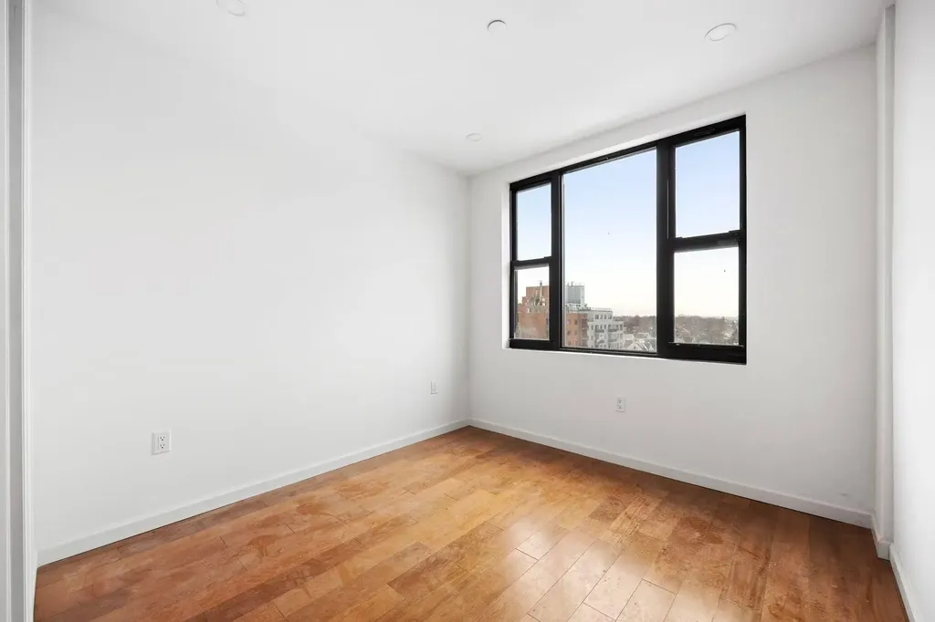 146-10 35th Avenue Flushing NY 11354
