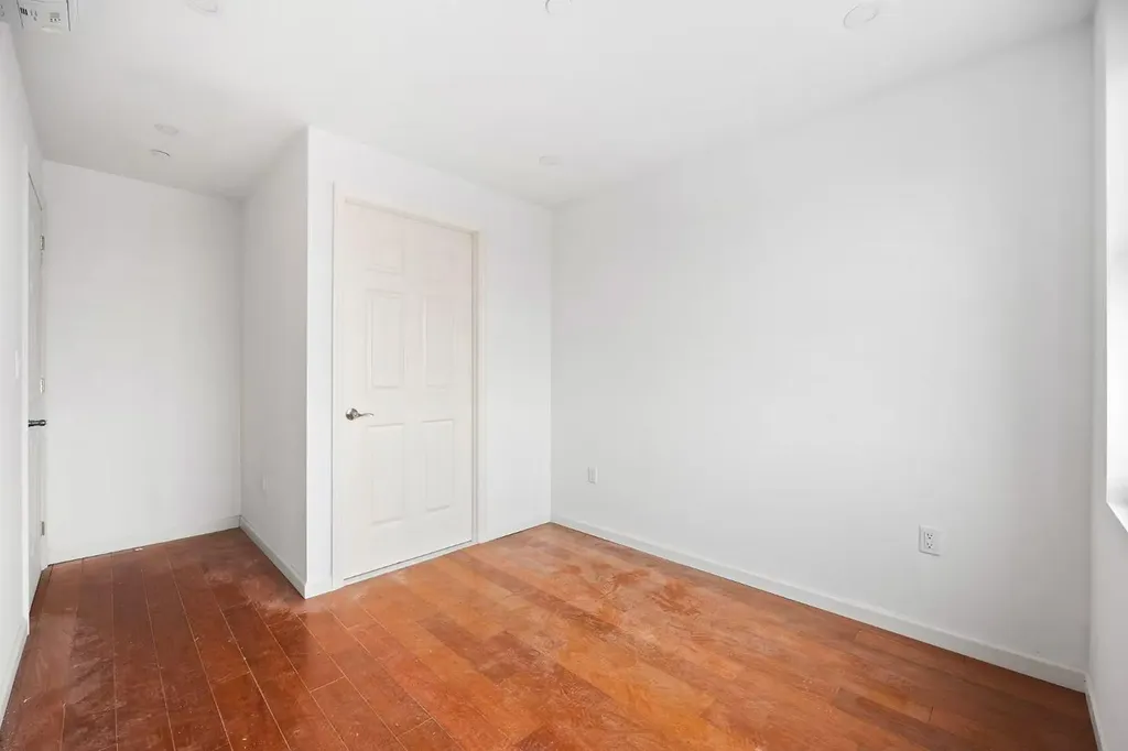 146-10 35th Avenue Flushing NY 11354