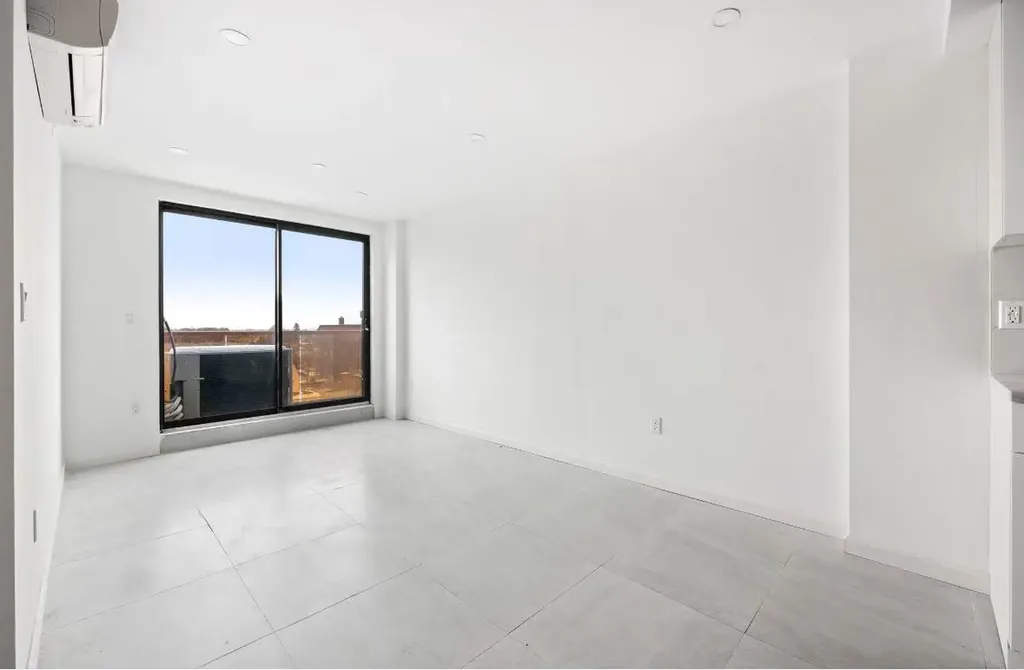 146-10 35th Avenue Flushing NY 11354