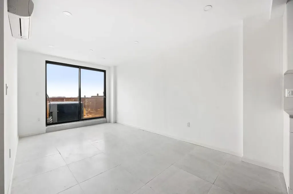 146-10 35th Avenue Flushing NY 11354