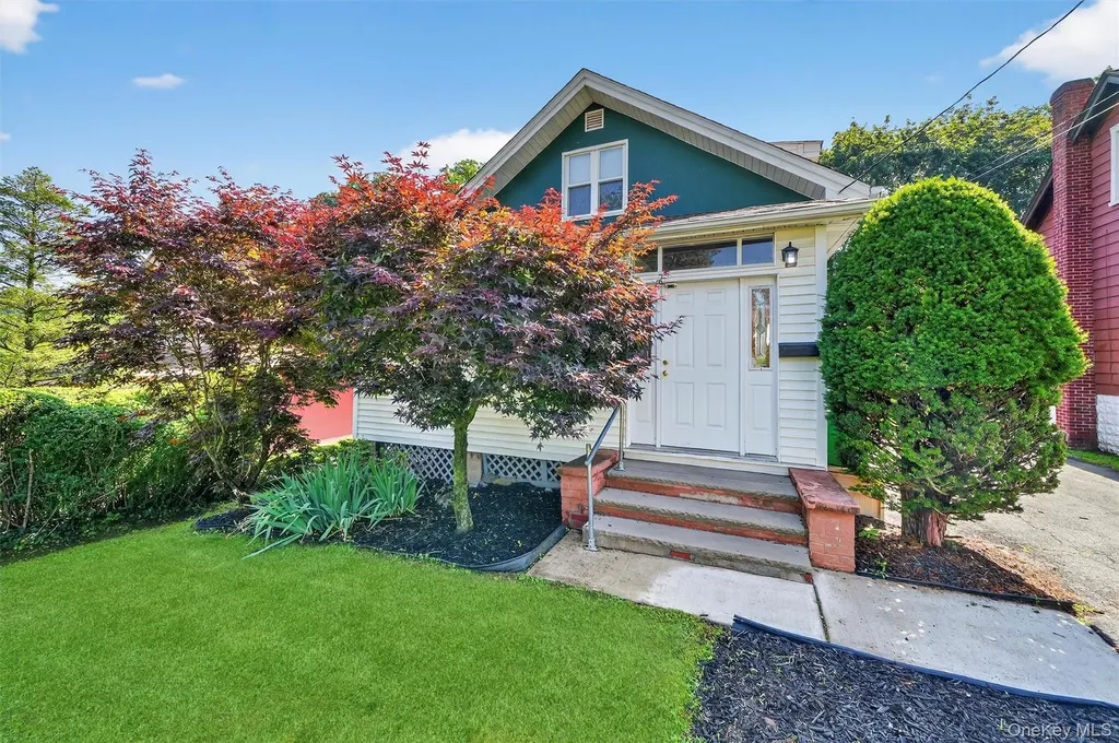 31 W Broadway Nyack NY 10960