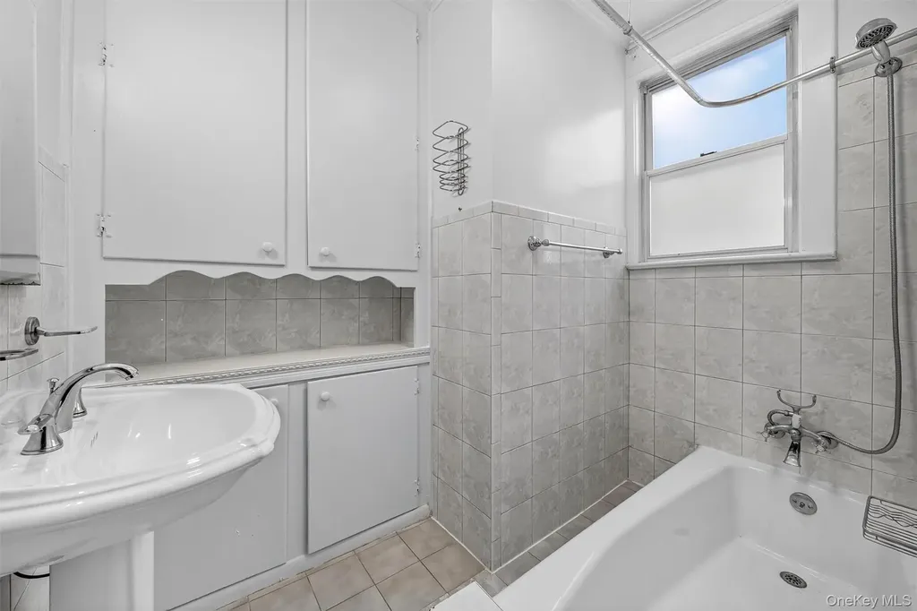 31 W Broadway Nyack NY 10960
