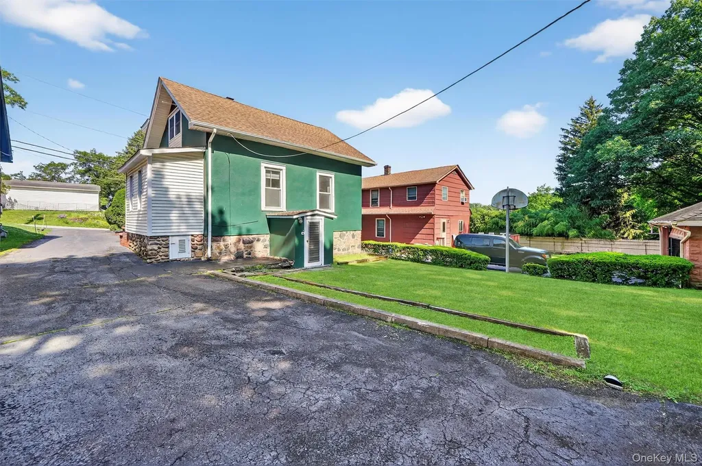 31 W Broadway Nyack NY 10960