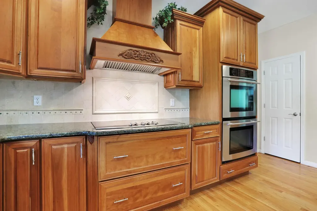 16 Winston Place Marlboro NY 12542