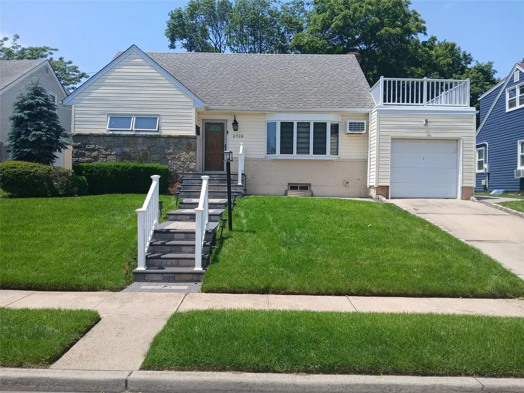 2306 Charing Cross Road Baldwin NY 11510