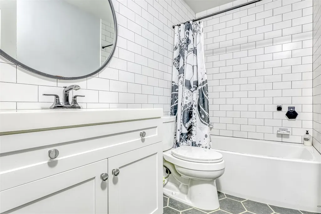 18 Lancaster Drive Suffern NY 10901
