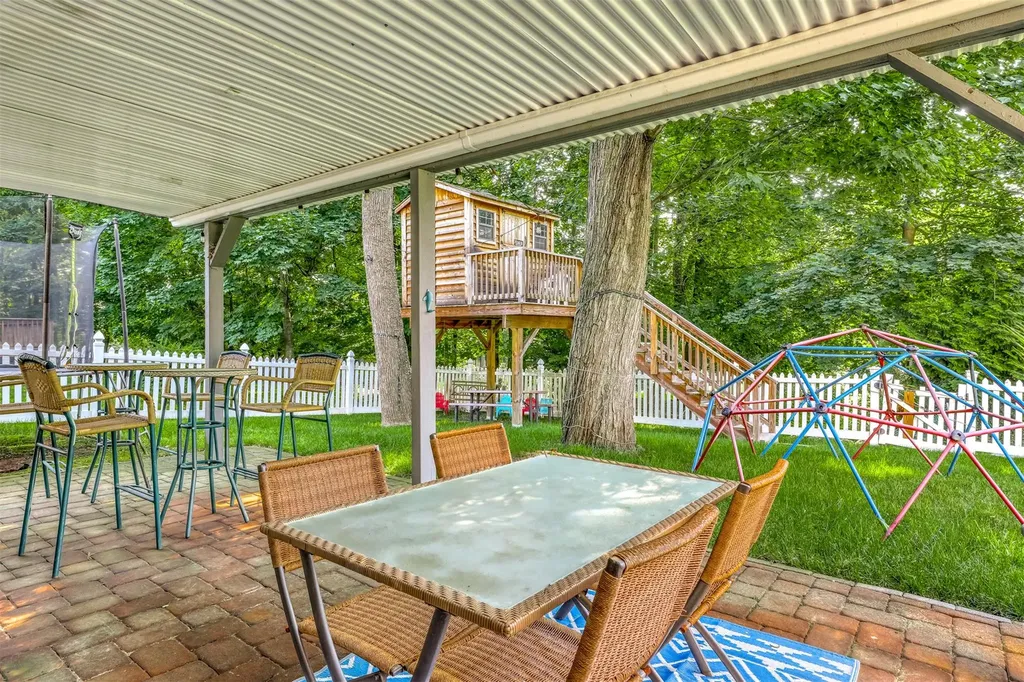 18 Lancaster Drive Suffern NY 10901