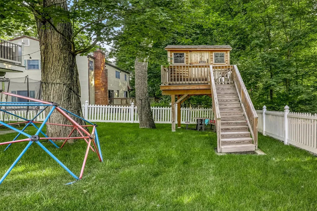 18 Lancaster Drive Suffern NY 10901