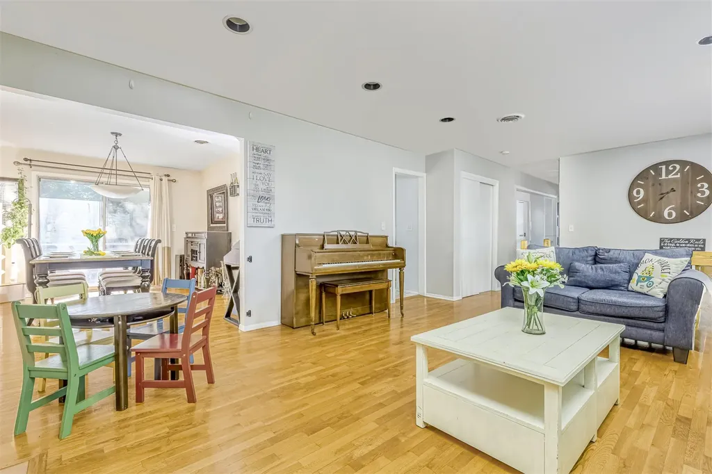 18 Lancaster Drive Suffern NY 10901