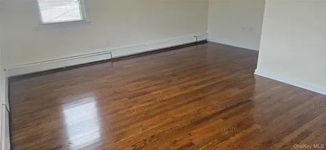 16 August Avenue Bayville NY 11709