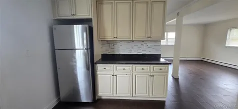 16 August Avenue Bayville NY 11709