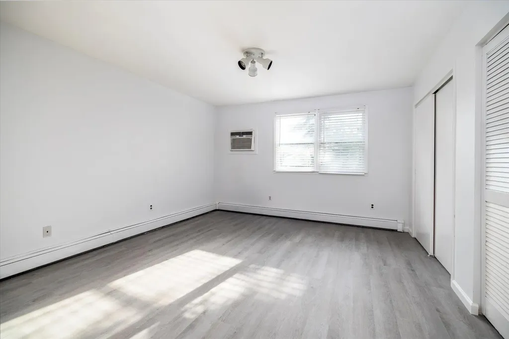 431 Townline Road Commack NY 11725