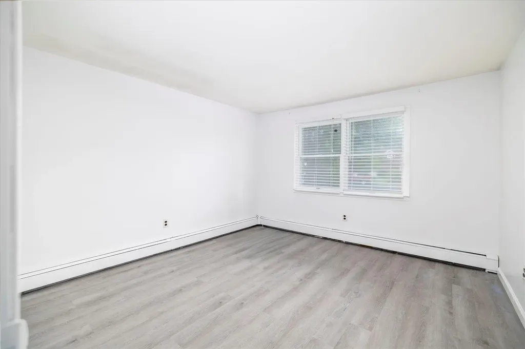 431 Townline Road Commack NY 11725