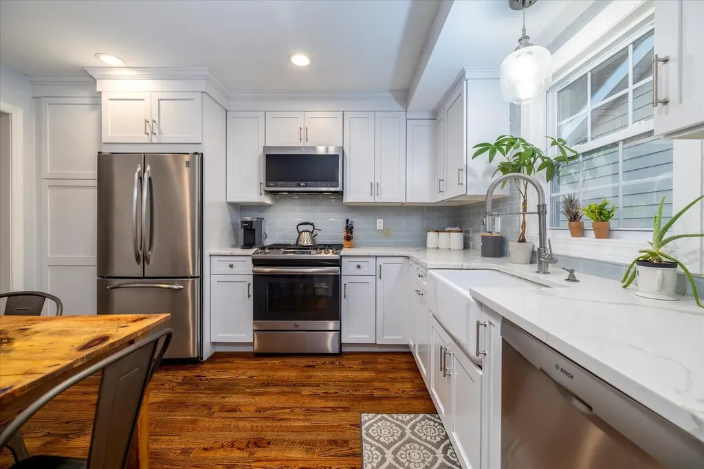 431 Townline Road Commack NY 11725