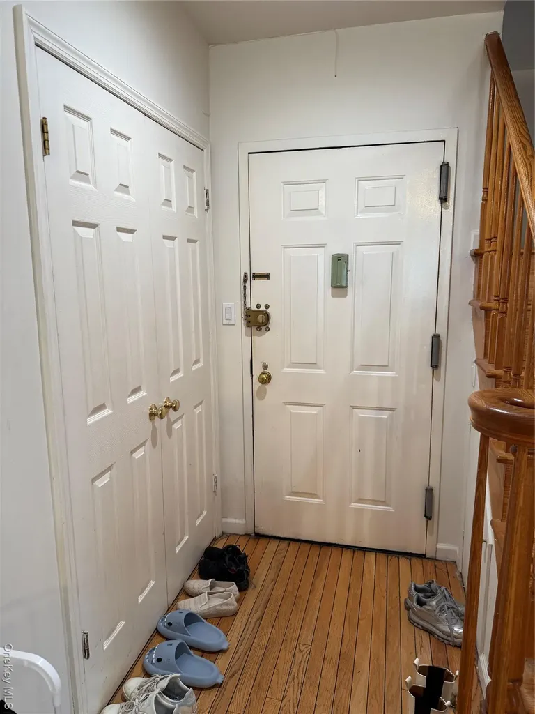 4231 Colden Street Flushing NY 11355-4788