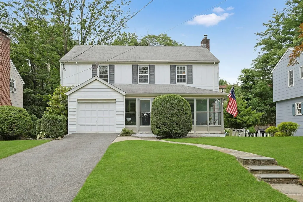77 Interlaken Avenue New Rochelle NY 10801