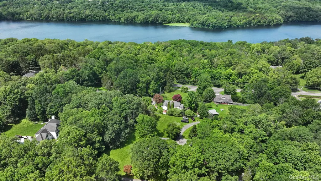 2 Gerri Court Wallkill NY 12589