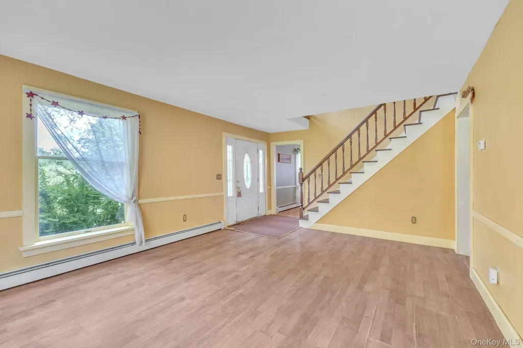 2 Gerri Court Wallkill NY 12589