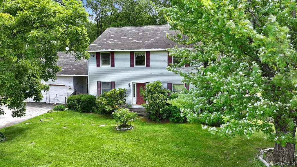 2 Gerri Court Wallkill NY 12589