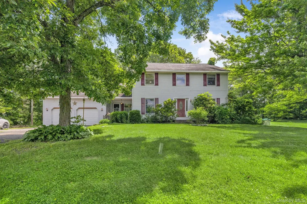 2 Gerri Court Wallkill NY 12589