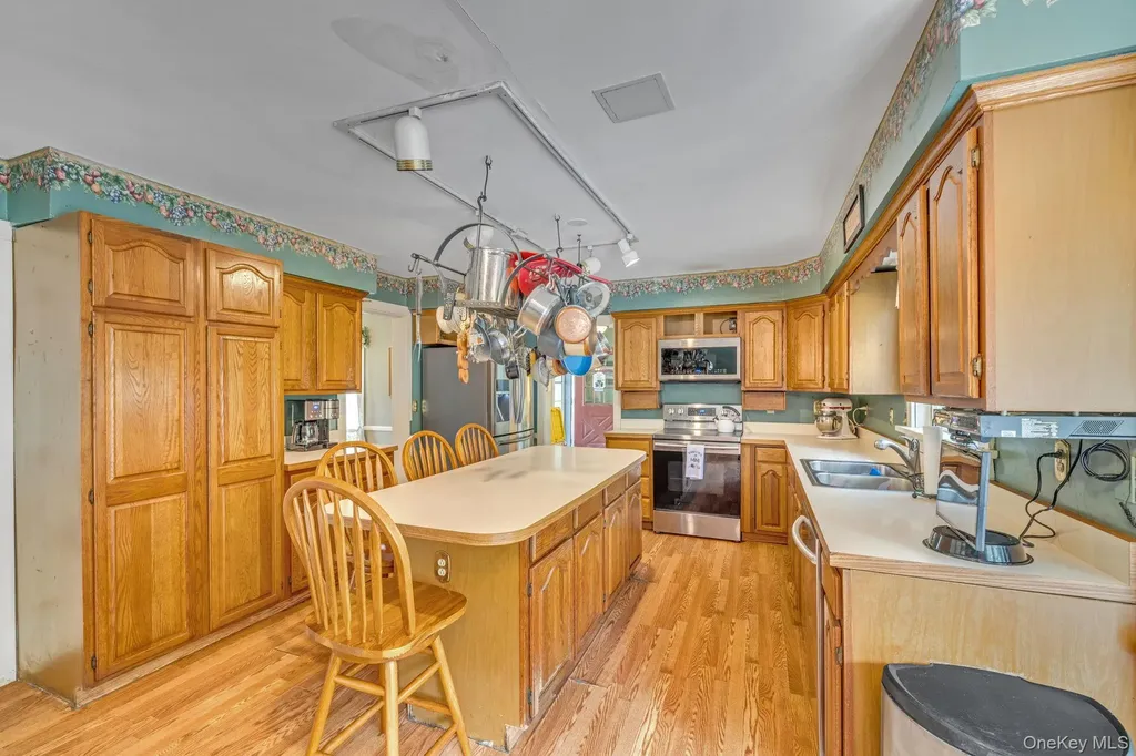 2 Gerri Court Wallkill NY 12589