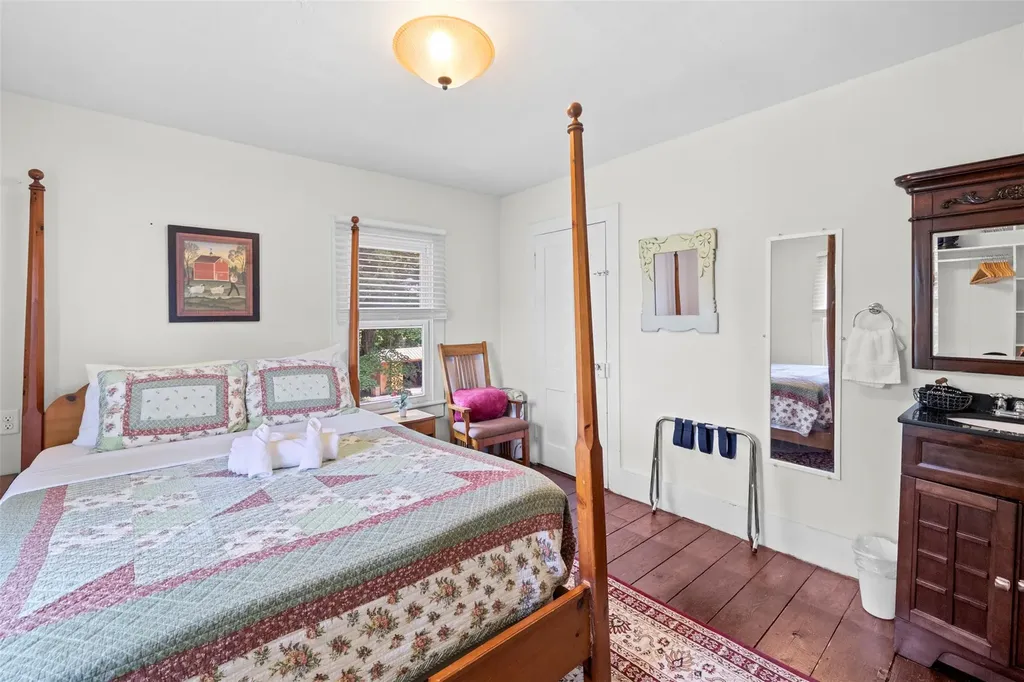 346 Crescent Avenue Highland NY 12528