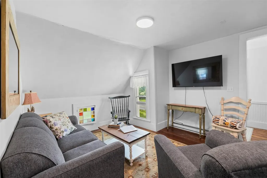 346 Crescent Avenue Highland NY 12528