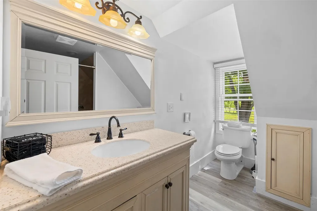 346 Crescent Avenue Highland NY 12528