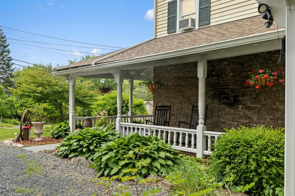 346 Crescent Avenue Highland NY 12528
