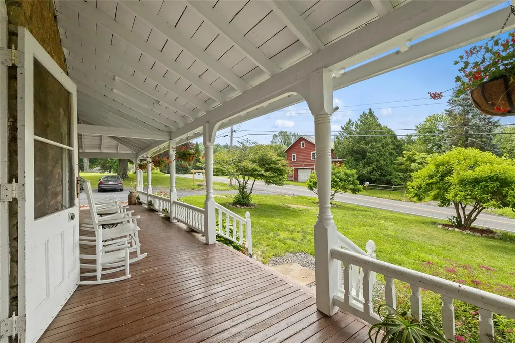 346 Crescent Avenue Highland NY 12528