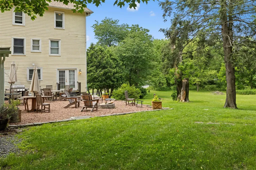 346 Crescent Avenue Highland NY 12528