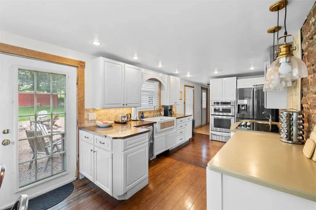 346 Crescent Avenue Highland NY 12528