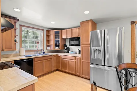 346 Crescent Avenue Highland NY 12528