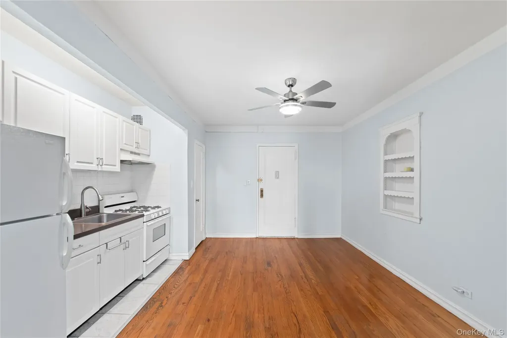 9437 Shore Road Brooklyn NY 11209