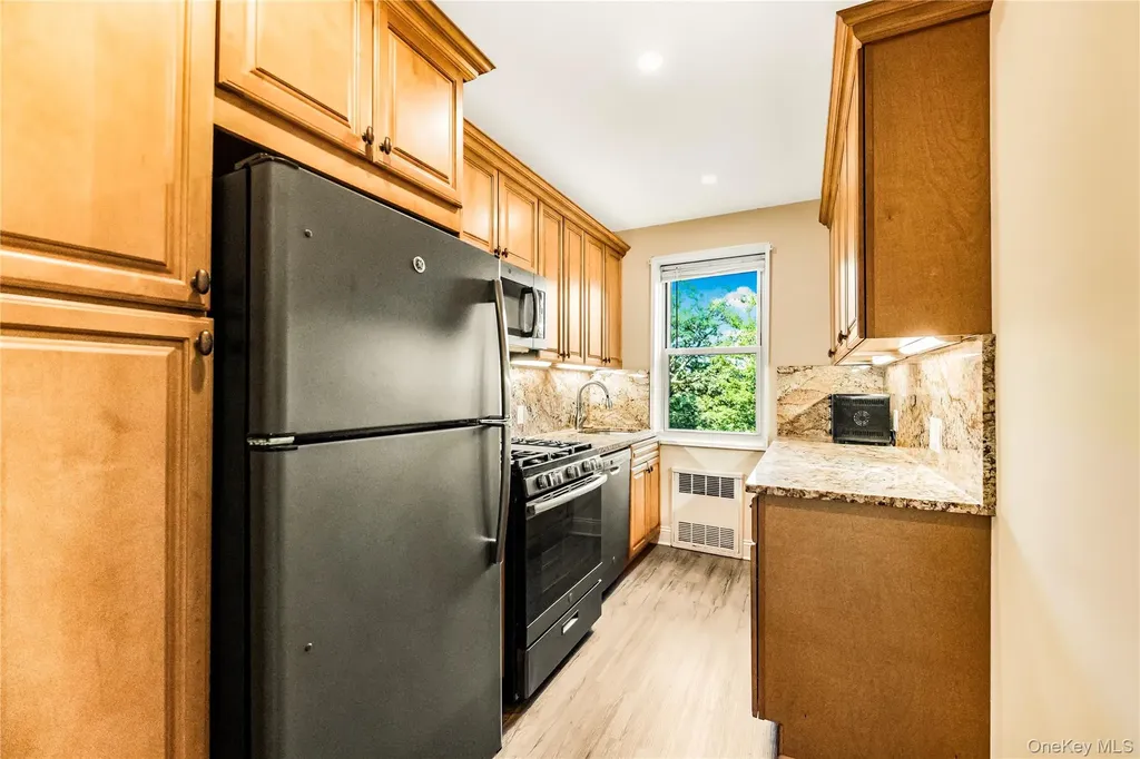 609 Palmer Road Yonkers NY 10701