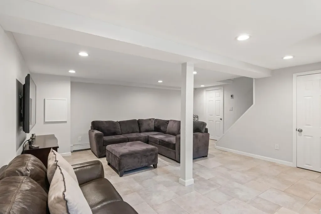 5 Miami Road Bethpage NY 11714