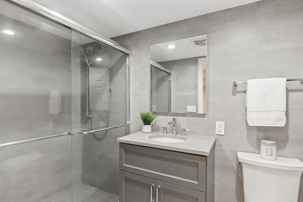 5 Miami Road Bethpage NY 11714