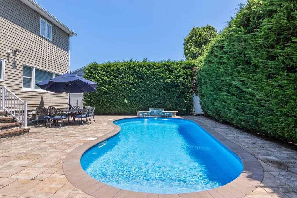 5 Miami Road Bethpage NY 11714