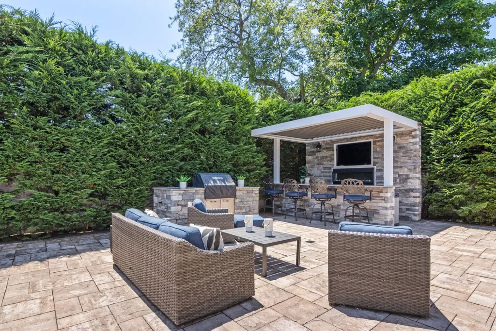 5 Miami Road Bethpage NY 11714