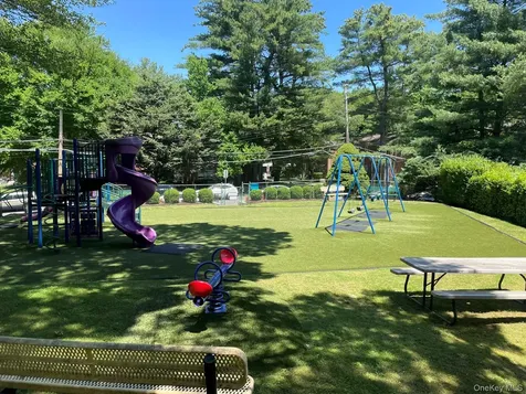 180 Pinewood Road Hartsdale NY 10530