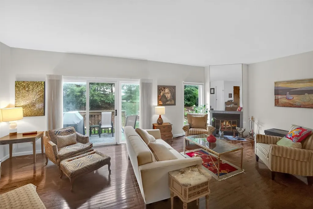 32 Spring Pond Drive Ossining NY 10562